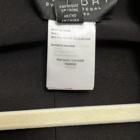 Laundry by Shelli Segal reversible wrap dress. Size Medium. NWT - Picture 6 of 6